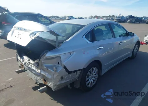2017 Nissan Altima 2.5 S z USA, uszkodzony, nr VIN 1N4AL3AP7HC224052